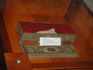 Relicário contendo a tíbia de São José de Anchieta