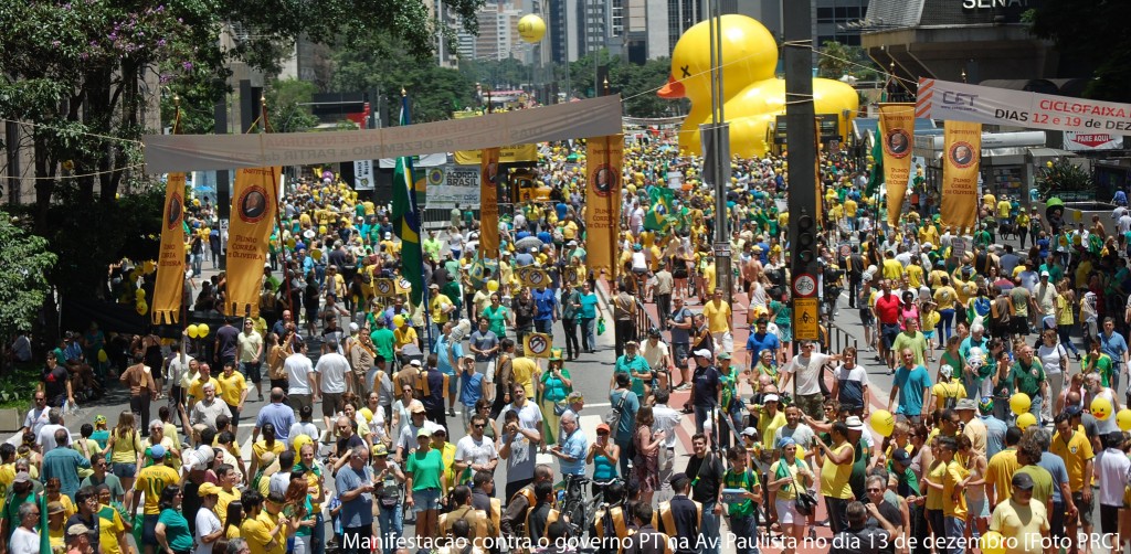 Manifestação contro o governo PT na Av. Paulista no dia 13 de dezembro [Foto PRC]