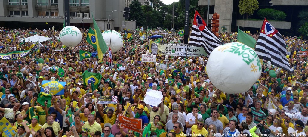 Manifestação contra o PT