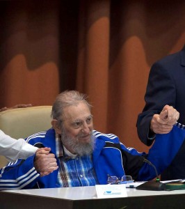 Gerontocracia marxista consolidada no último Congresso do PC cubano. Todo um modelo ideal para o PT