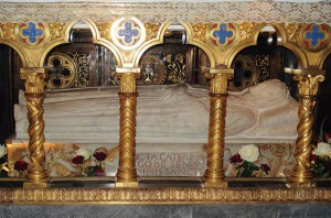 Sarcófago de Santa Catarina de Siena, no altar mor da Igreja Santa Maria sopra Minerva, ?Roma