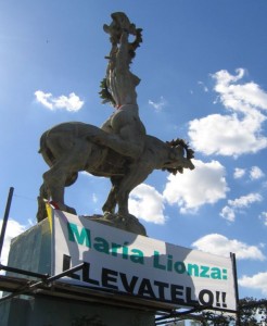 Estátua da “deusa” (ligada à magia negra) cultuada por Hugo Chávez e Nicolás Maduro