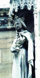 Estátua de São Luís IX na parte exterior da Sainte Chapelle (Paris) [Fotos: Felipe del Campo]