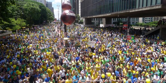 AMÉRICA LATINA: Ideologias populistas-marxistas e corrupção