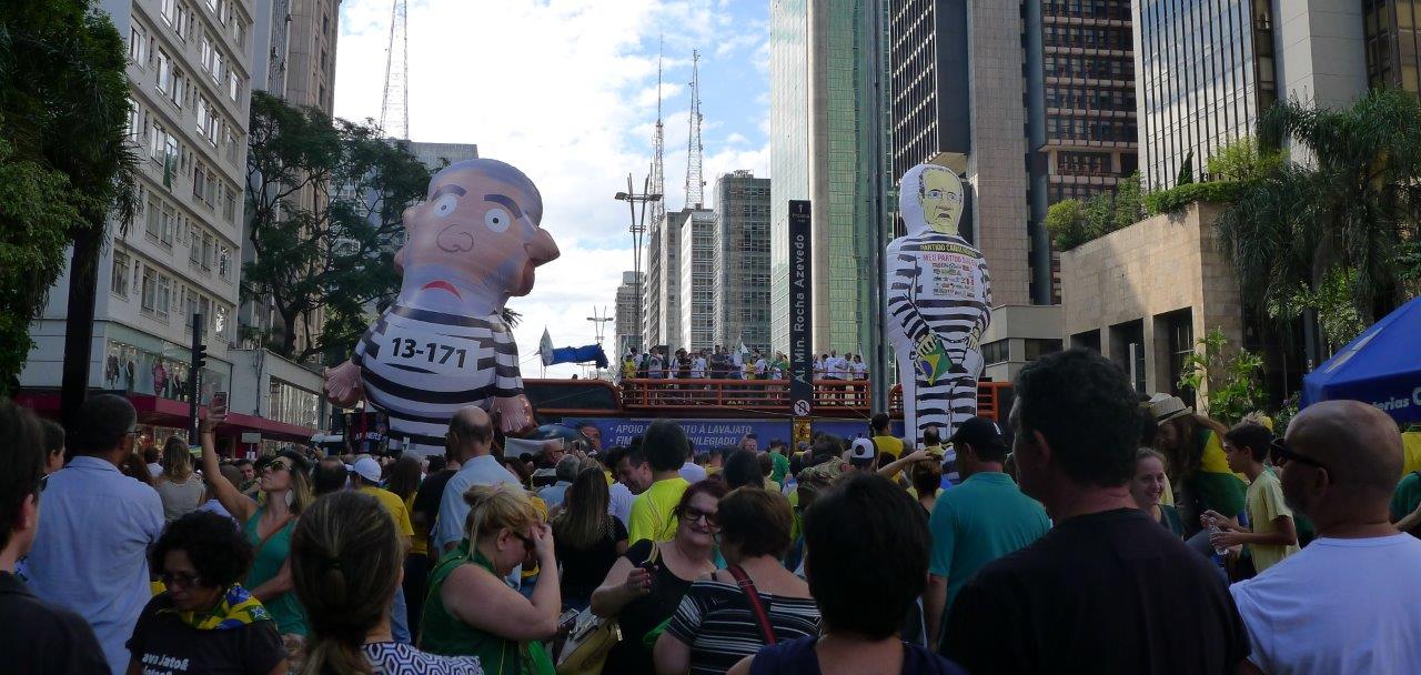 prc_manifestacao-paulista-4-dezembro-13