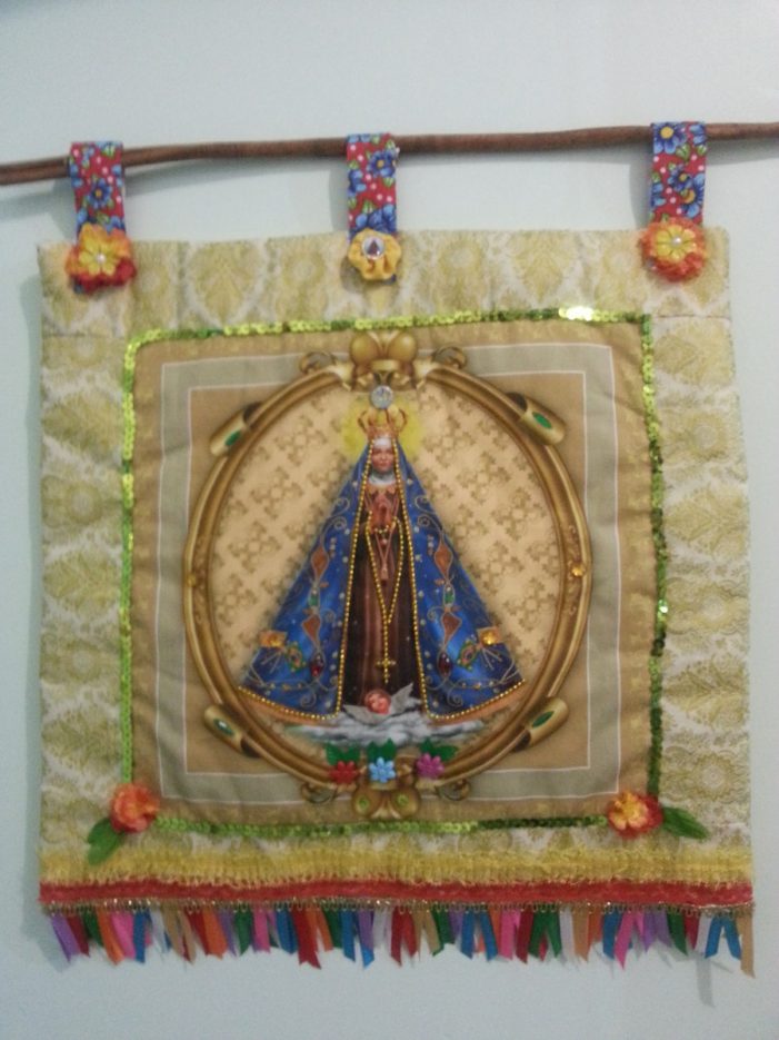 No carnaval, sacrílego vilipêndio a Nossa Senhora Aparecida