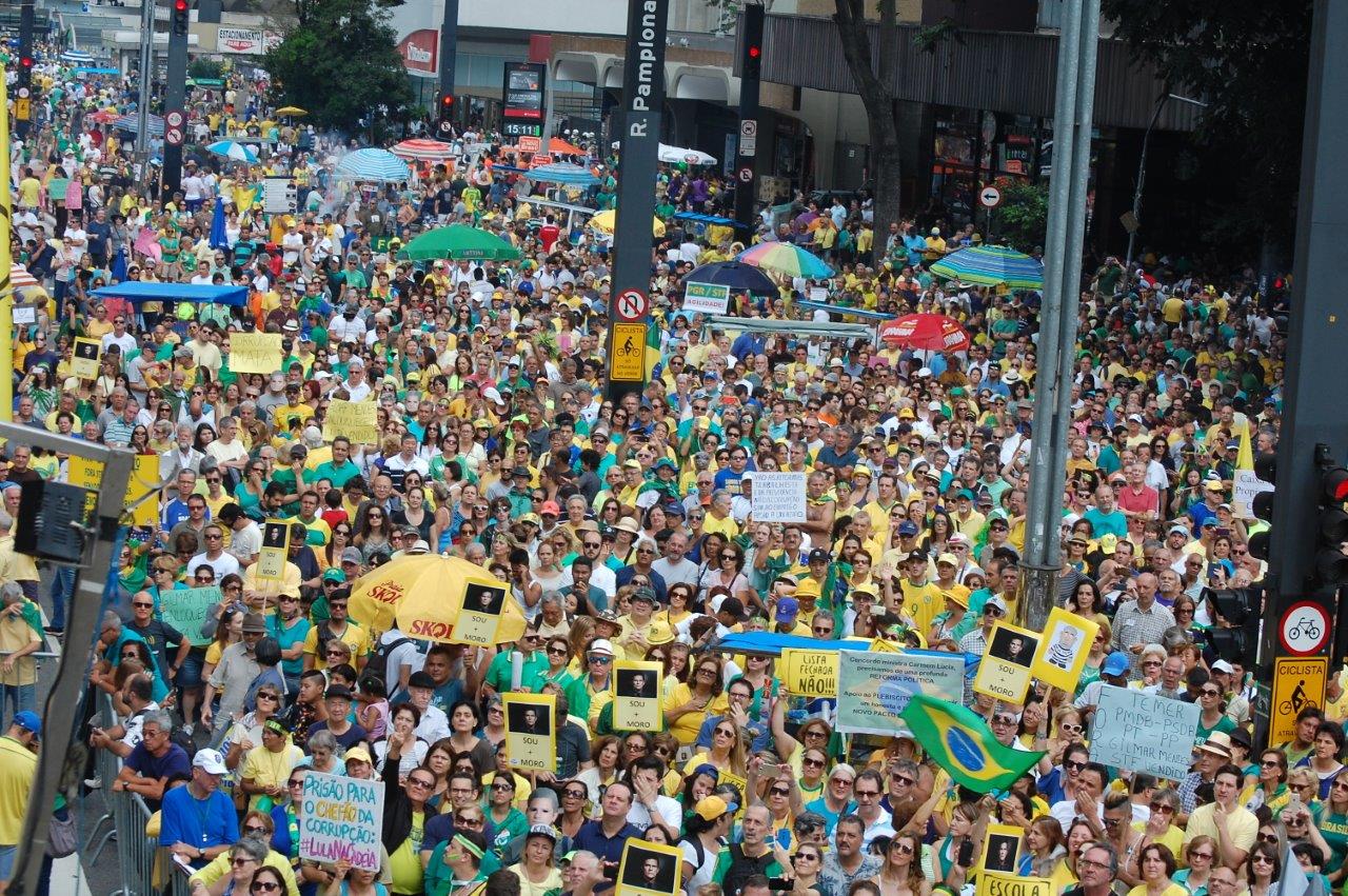 manifestacao-paulista-26-marco-2016-100