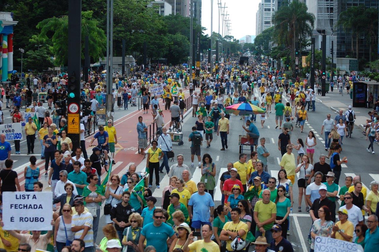 manifestacao-paulista-26-marco-2016-112