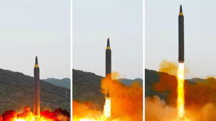 Míssil norte-coreano destrói cidade do seu próprio país