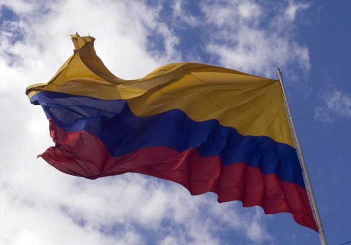 Segundo turno eleitoral na Colômbia: democracia ou totalitarismo