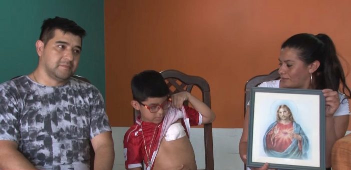 Cruz salva menino de bala perdida