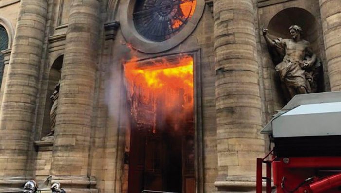 Cristãos sofrem mais de três ataques por dia na França