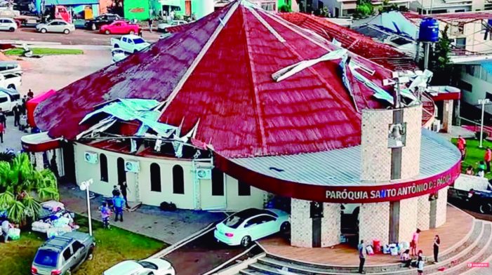 Nossa Senhora Aparecida salva povo de tornado catastrófico