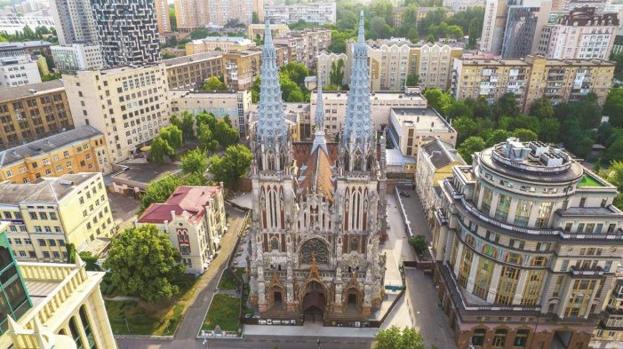 Ucrânia devolve a catedral católica de rito latino em Kiev