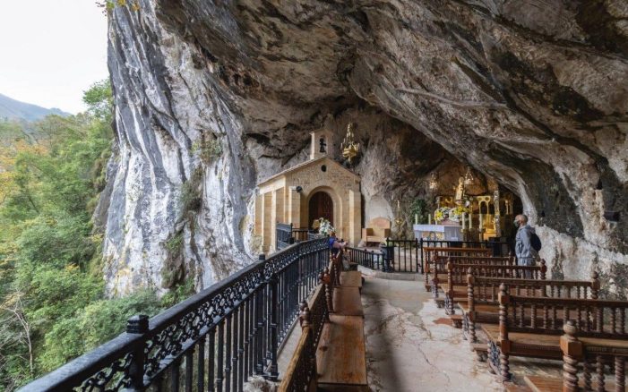Covadonga, onde começou a Reconquista da Espanha Covadonga, onde começou a Reconquista da Espanha