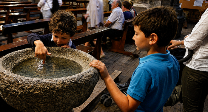 Alguns funestos efeitos da pandemia na prática religiosa