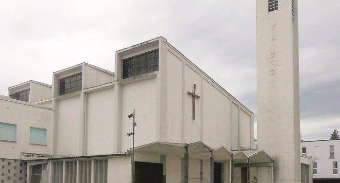 Igrejas modernas, nem de presente!